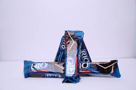 Rio Blue Cake With Choclate Cream